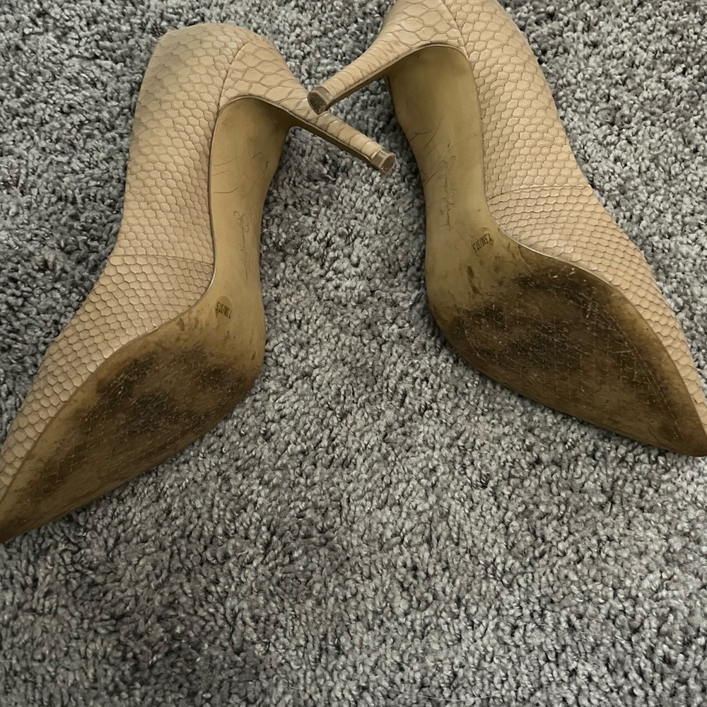 7 1/2 Jessica Simpson heels worn twice